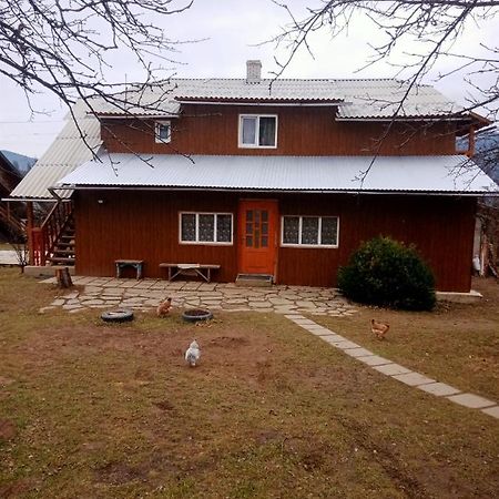 Holiday Home Tihiy Dvor Mykulychyn Exterior photo