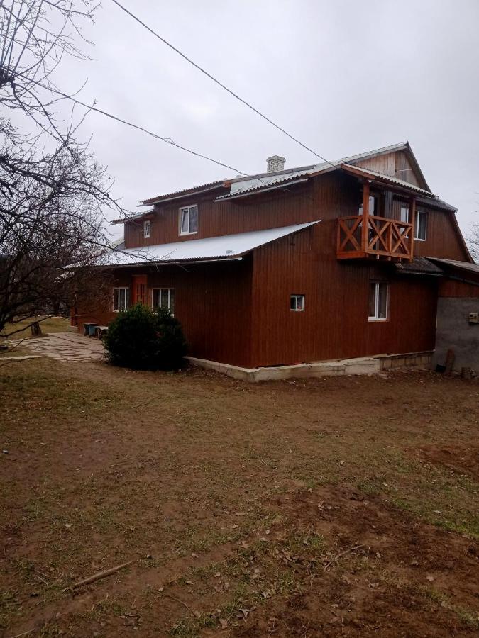 Holiday Home Tihiy Dvor Mykulychyn Exterior photo